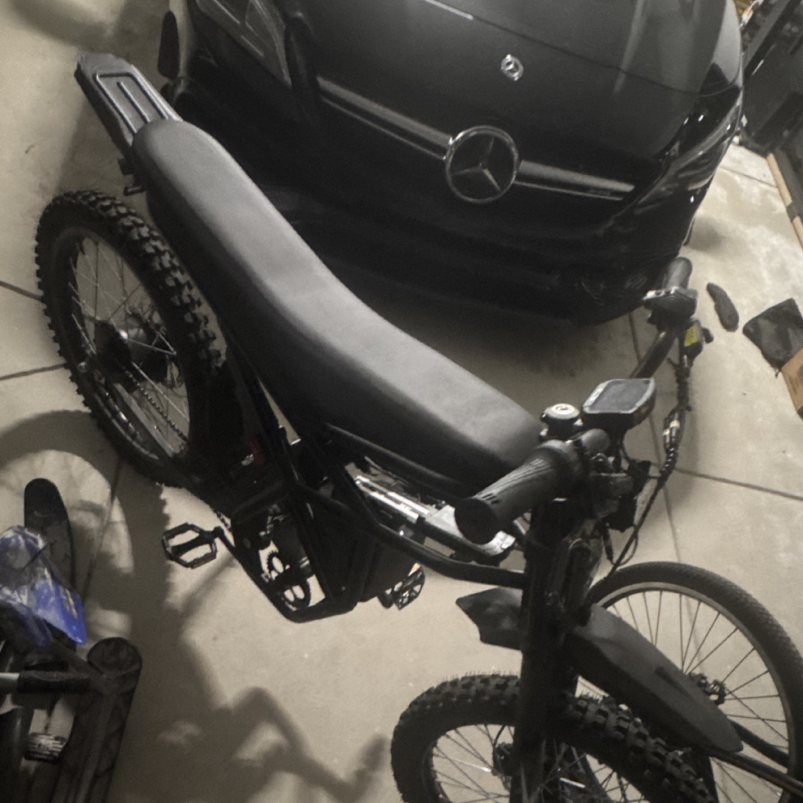 Fat Tires Display Adjustable Seat Pedal Assist.
