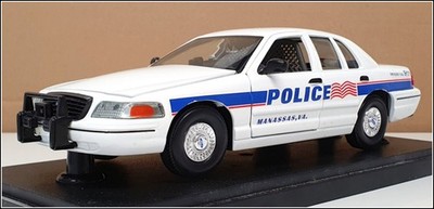 Classic Metal Works Maßstab 1:24 25822I - Ford Crown Victoria Police - Manassas