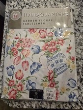 Vtg LIVING QUARTERS Spring Tulip Garden Floral Tablecloth Round 70" NOS