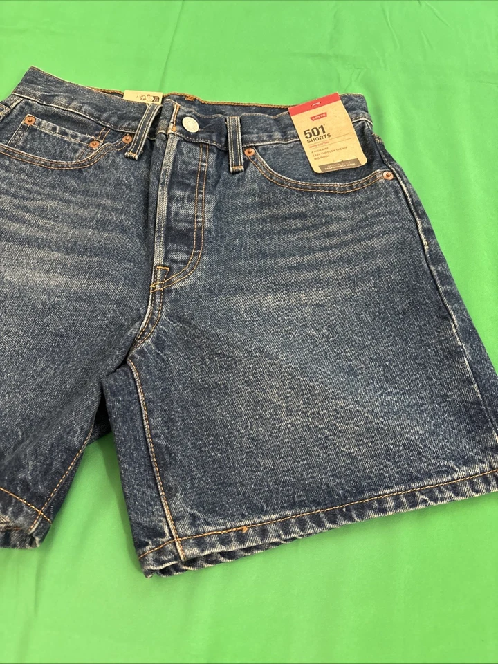 Levi's 501 Original Mid Thigh Shorts Medium Wash Size 27 Button Fly - Image 2 of 4
