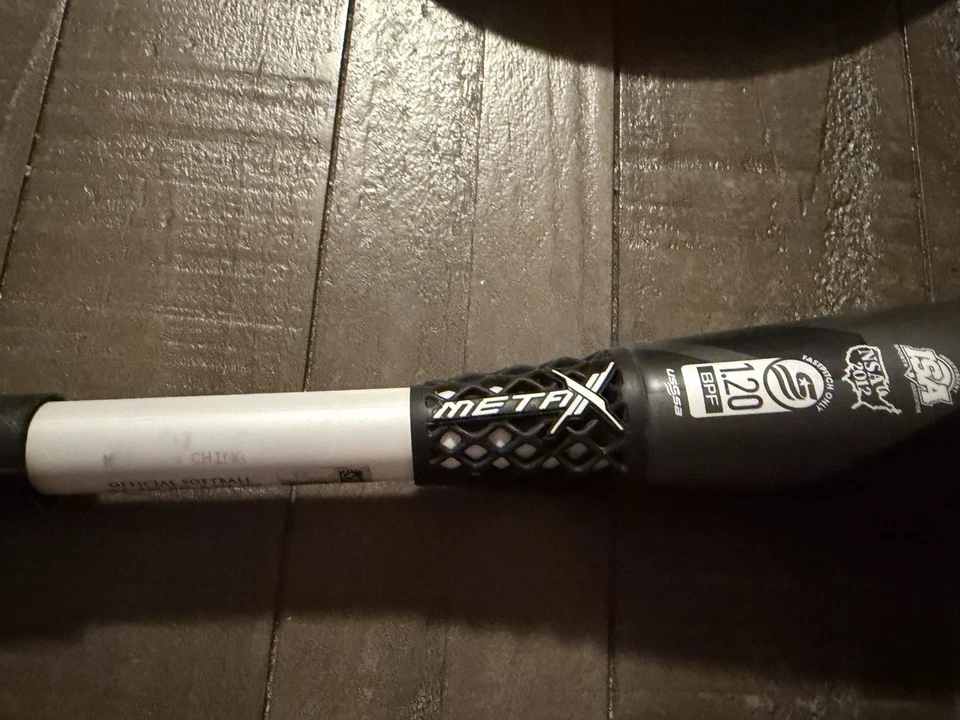 "Bate de softbol Louisville 31""-11" Foto 3 de 4