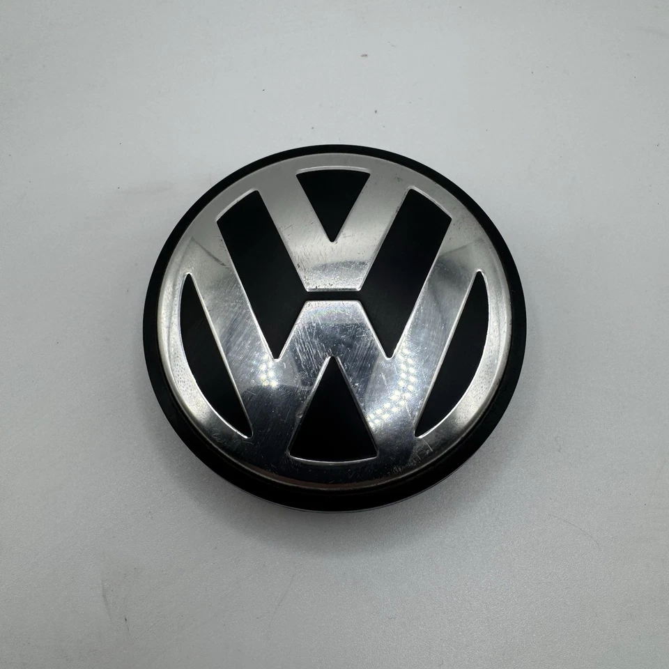 Center Cap Hubcap VW Golf Jetta GTI Golf Tiguan Passat EOS CC 3B7 601 171 OEM Foto 3 de 4