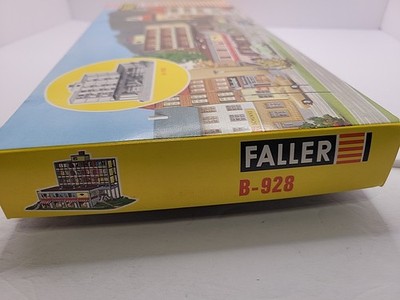 Faller HO Gauge B-928 Bank & Town Home Ensemble Model Kit NEW Sealed