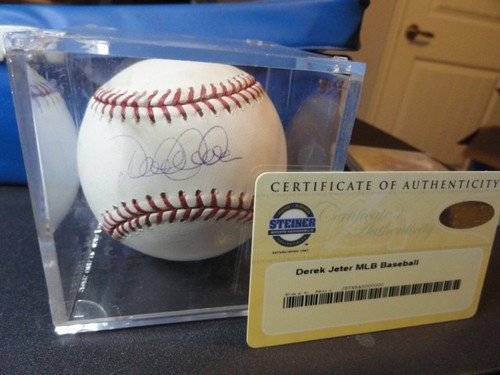Derek Jeter Autogramm New York Yankees OMLB signed Steiner COA