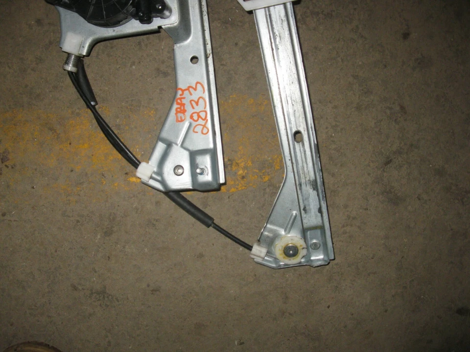 Regulador de puerta delantera derecha Buick Lacrosse Allure 2005-2009 con motor OEM Foto 3 de 4