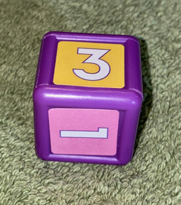 Vintage 2003 Polly Pocket Fashion Beach Board Game Replacement Piece Die