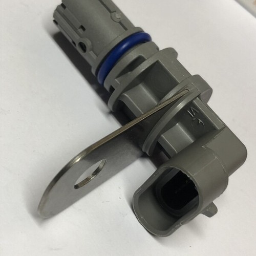 Crank angle position sensor for HSV VE GTS 6.0L 6.2L 06-13 LS2 LS3 CAS 2 Yr Wty - Picture 3 of 6