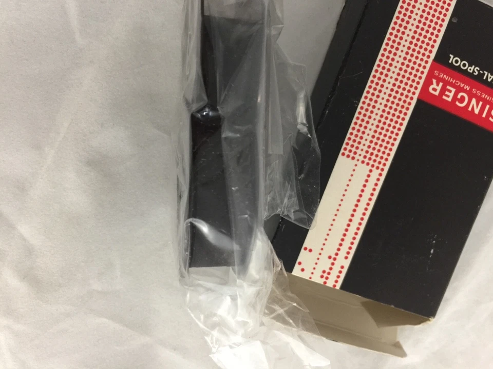 Singer Nylon Dual Spool Typewriter Ribbon black unused - Image 3 of 4