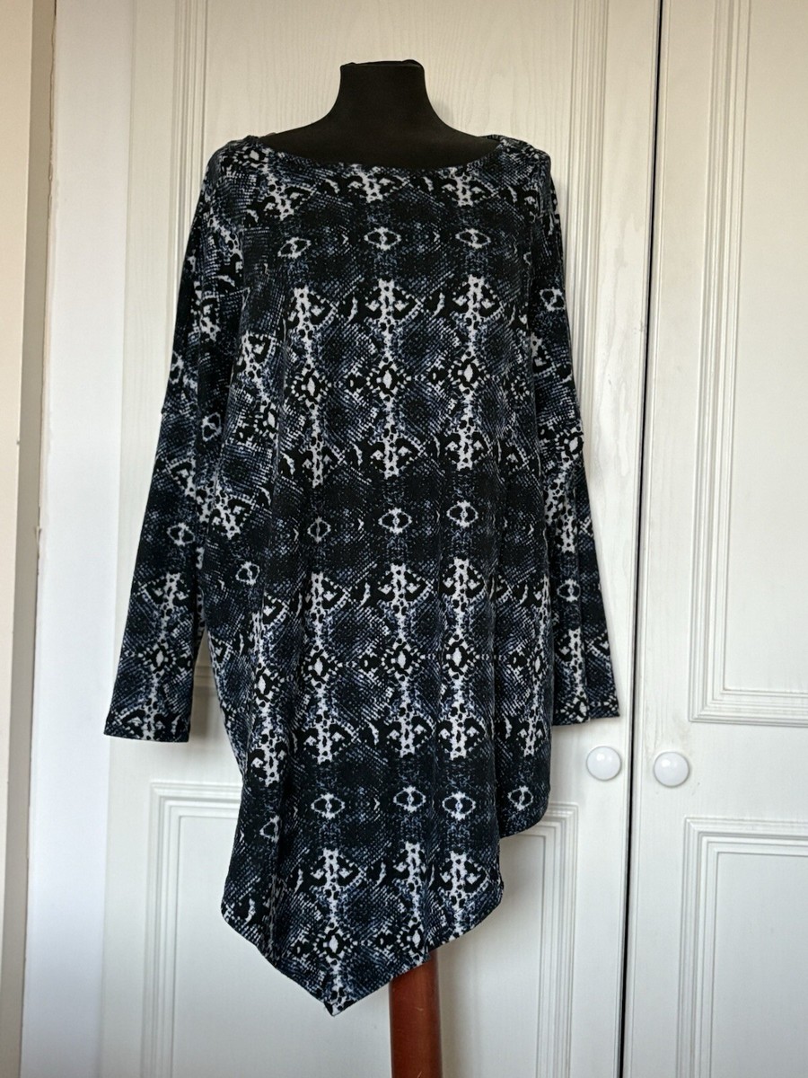 Izabel London Snake Print Hanky Hem Blue UK 12 -14 Thin Fleece