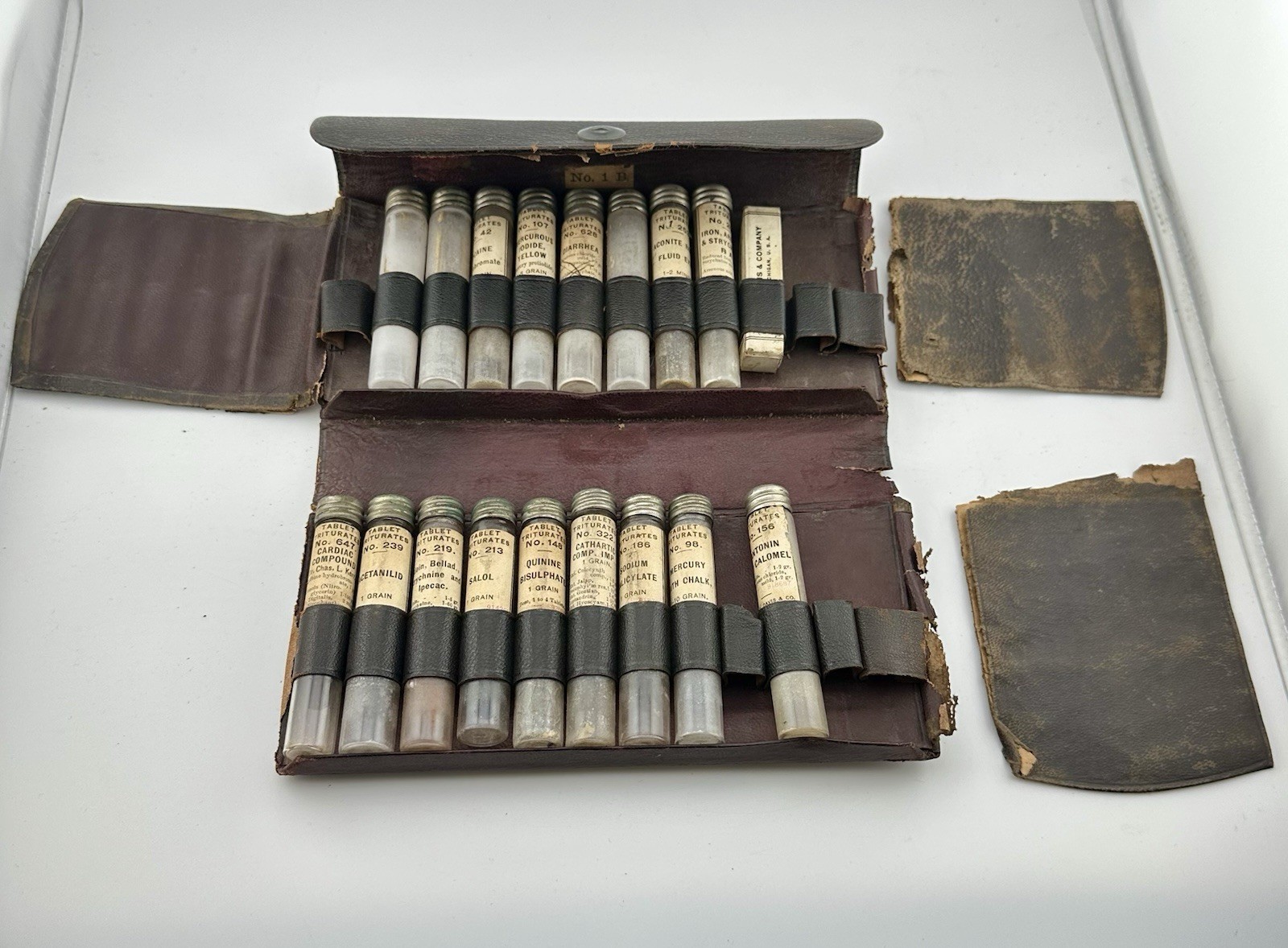 Antique Fragile Leather Case Medical Apothecary Glass Empty Pill Vials Kit