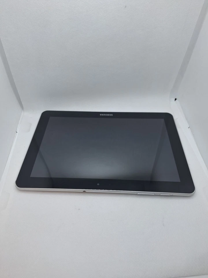 Samsung Galaxy Tab GT-P7510 - White - Android Tablet - FOR PARTS/REPAIR - Image 3 of 4