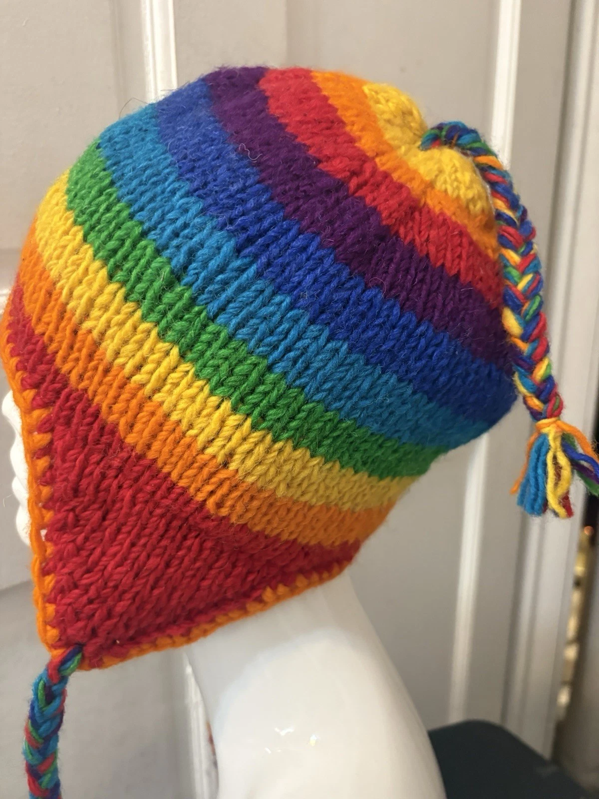 Handmade Knit Rainbow Hat/ Beanie Braids Earflap Tassels Unisex Adult Wool Nepal
Opens in a new wind