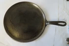 Wagner Ware Sidney 0 Cast Iron 10" Round Griddle 1109 D pan skillet 1924-35