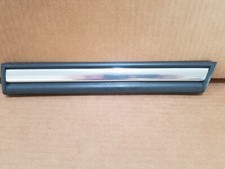 92-96 Ford Bronco Xlt Body Lower Trim Molding Oem Passenger Side Dark Gray 92-96 Ford Bronco Xlt Body Lower Trim Molding Oem Passenger Side Dark Gray