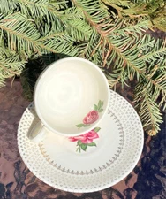 Vintage Mid Century USA Cup and Saucer- Red Rose & Gold- Exc. Condition!