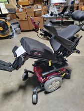 quantum q6 edge power wheelchair with dual control new batteries