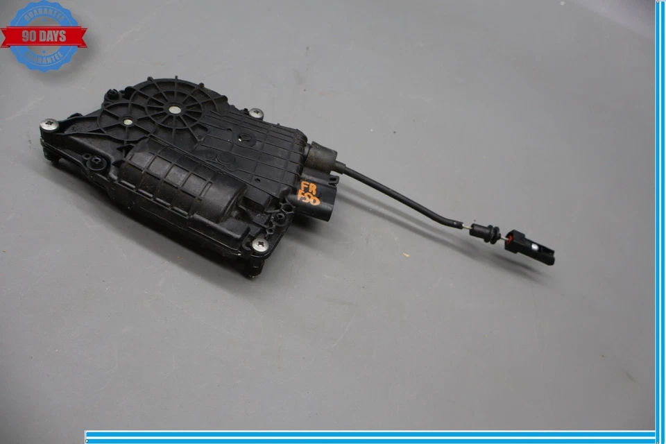 Actuador de puerta de cierre suave para pasajero delantero derecho BMW 750Li Xdrive 528i 09-16 OEM Foto 3 de 4