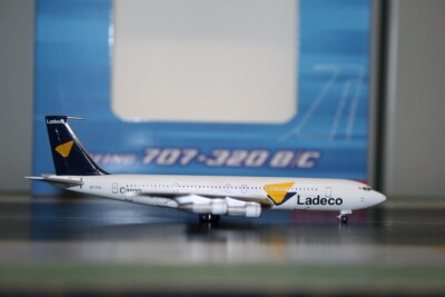 Aeroclassics 1:400 Ladeco Boeing 707-300 CC-CYA (AC411086) Model