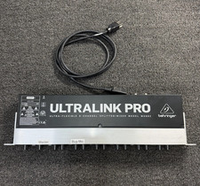Behringer ULTRALINK PRO MX882 8-Ch Splitter/M...