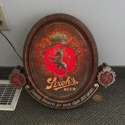 Vintage Stroh's Lighted Beer Sign "More than 200 Years" Bar Pub Sign