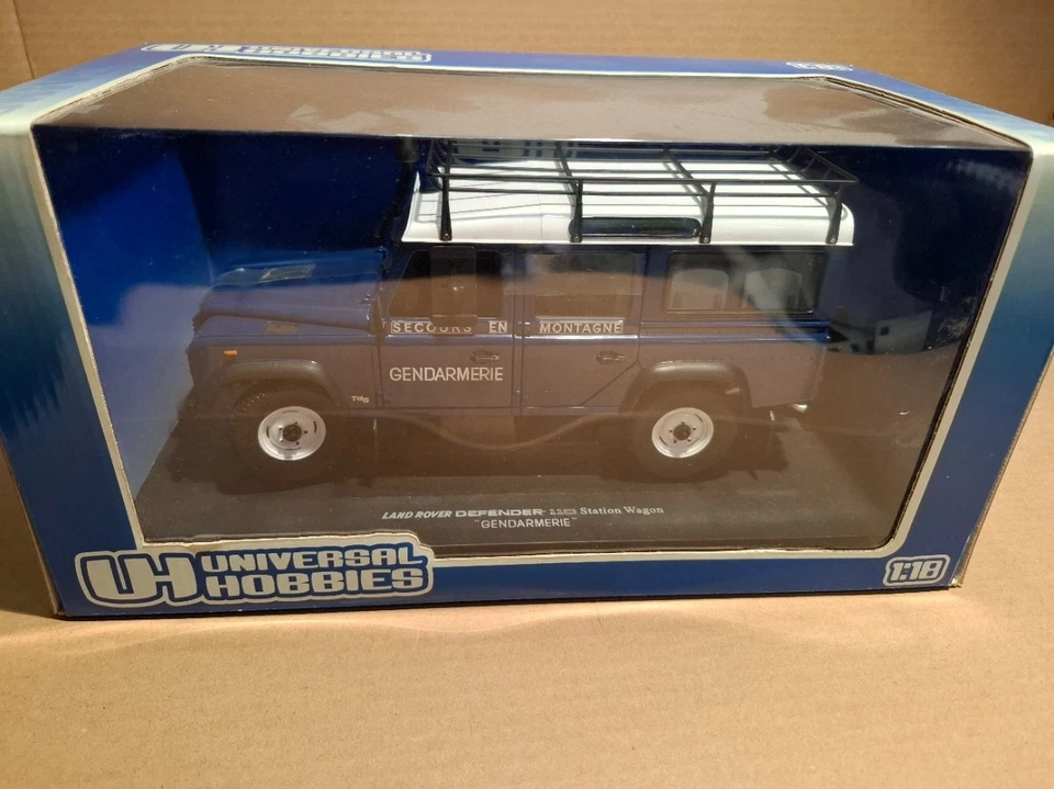 Universal Hobbies 1/18 Land Rover Defender Gendarmerie 3867