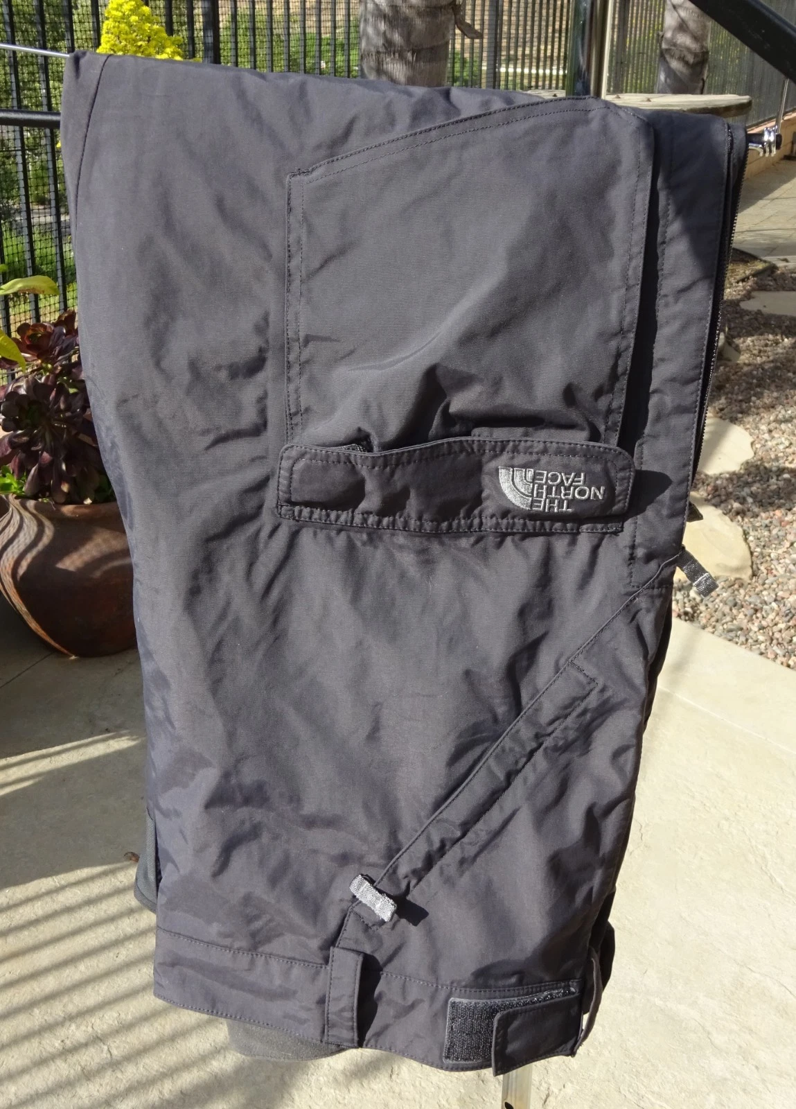 The North Face Pants Mens Size XXL TTG Black Snowboard Ski Snow EUC
Opens in a new window or tab