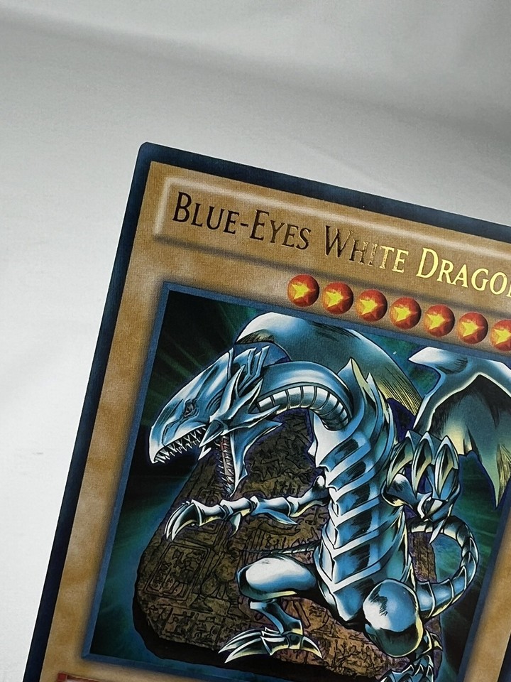 Yugioh BlueEyes White Dragon Structure Deck Ultra Rare SDBEEN001 eBay