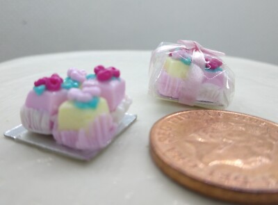 Puppenstube 4 Miniatur verschiedene rosa Rosen Fondant Fantasien 1/12 Handarbeit