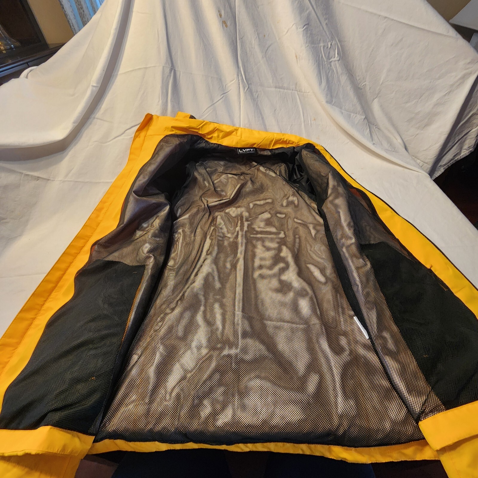 LVFT Jacket With Removeable Hood And Zippered Pockets XL image 3
