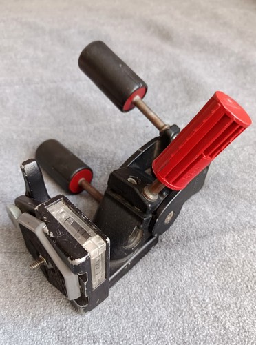 Manfrotto 029 3 Way with Pan/Tilt Tripod Head ONE GRIP MISSING - Picture 4 of 7