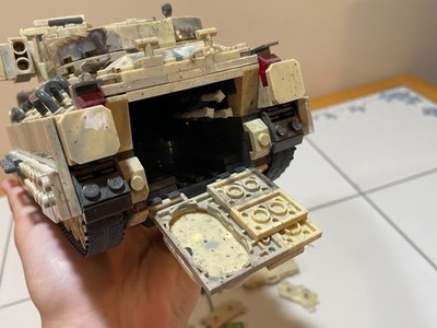 Mega Bloks Call of Duty Desert Tank Collector Construction Set for