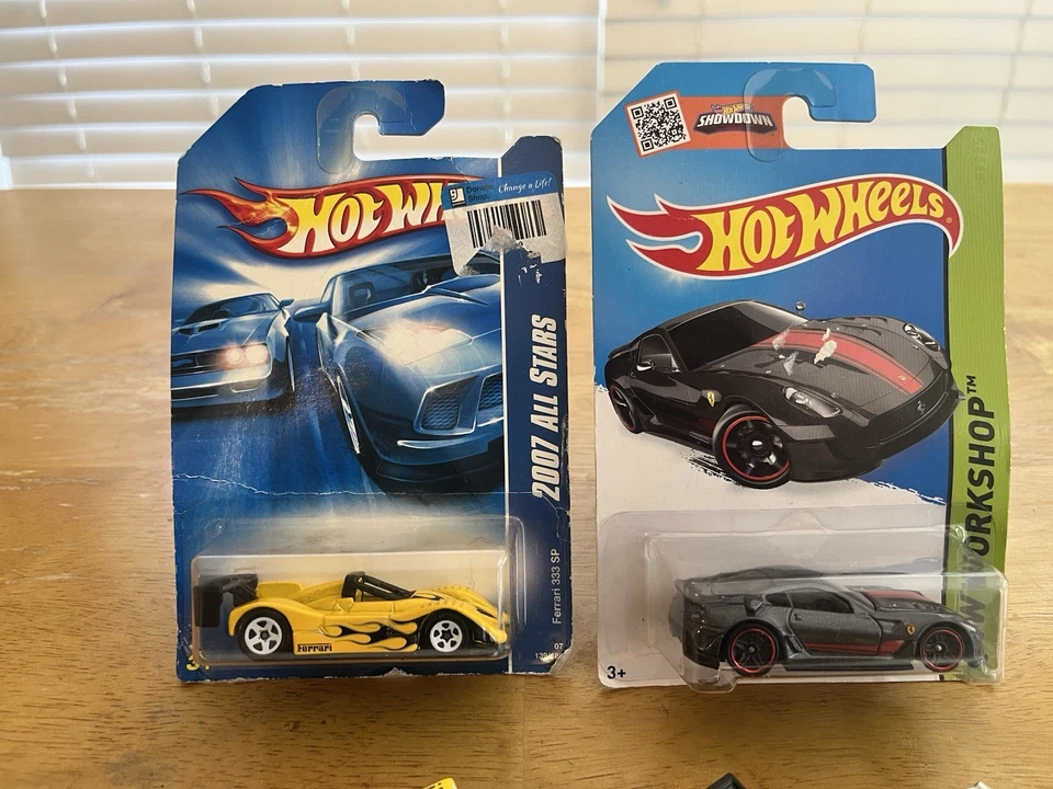 ¡HABITACIÓN! Lote De 14 Ferrari Diecast - Hot Wheels, Matchbox - Dos Cardados - Justo/Bueno Foto 2 de 4