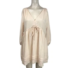 MUSTARD SEED - WOMEN'S MEDIUM - CREAM LONG SLEEVE V NECK EMPIRE RAYON BLEND TOP