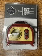 Vintage Red Radio Mini Retro FM Hi-Fi Sound Auto Scan Pull Up Antenna