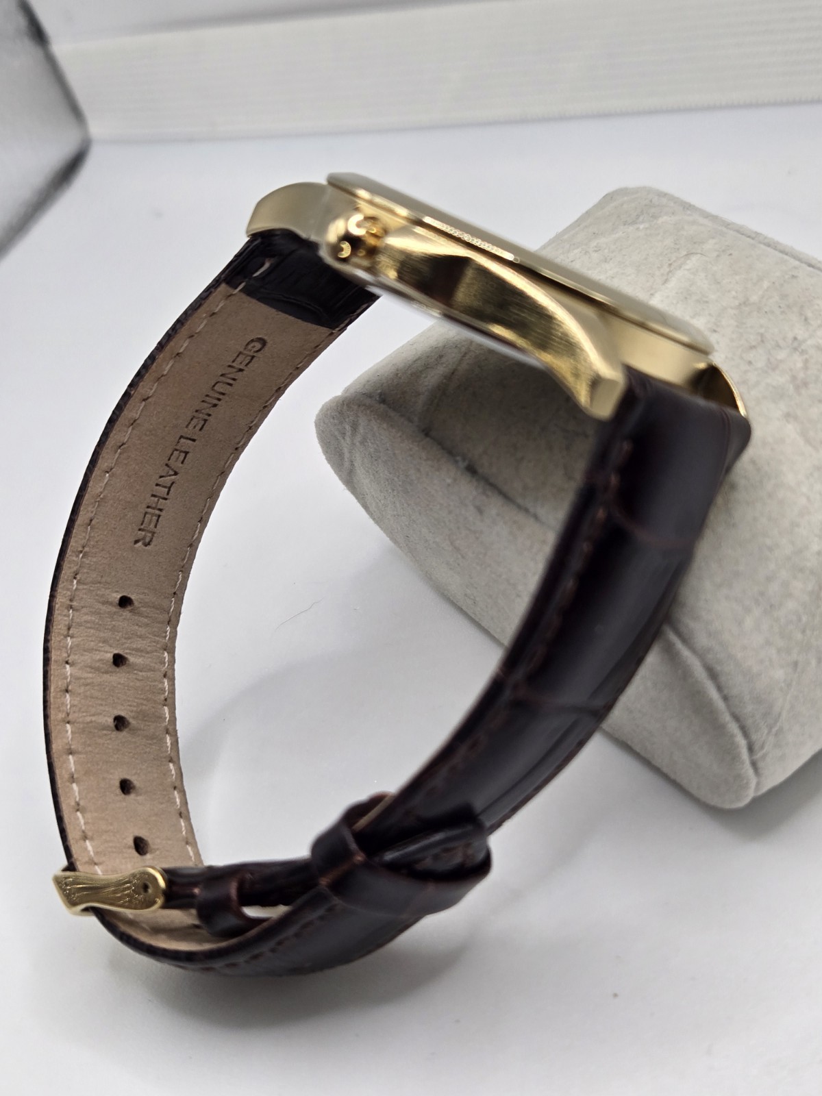 Timex Elevated Classics 39mm watch - image 6