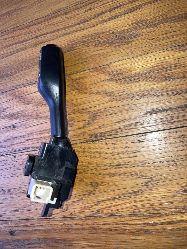 Interruptor de control de crucero intermotor estándar para Toyota Tundra/sequoia 2001-2004 Foto 3 de 4