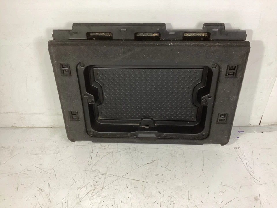 2008 - 2012 Jeep Liberty Base Floor Storage Boot Cover P1BT701DVAG OEM - Image 4 of 4