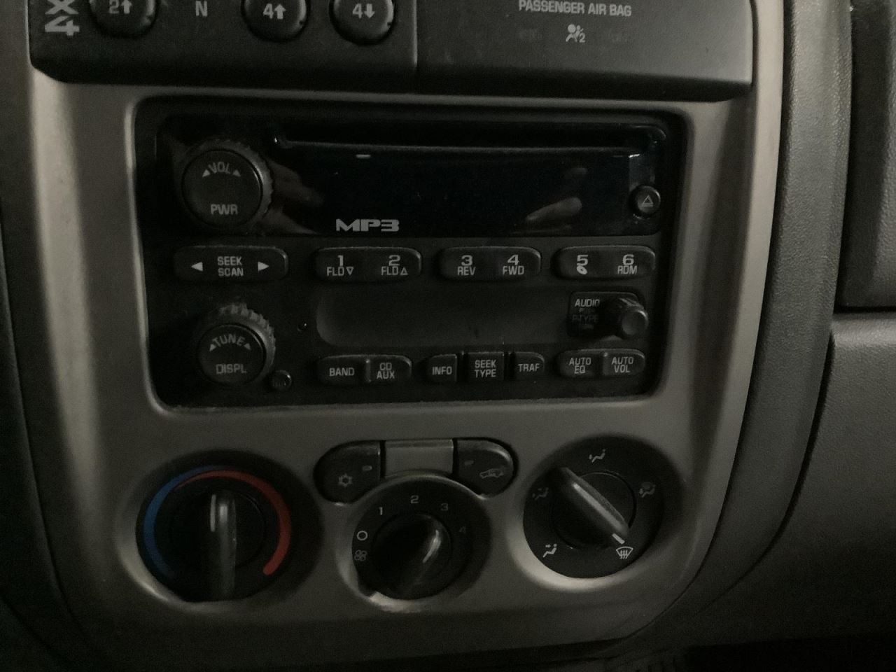 Audio Equipment Radio AM-FM-stereo-MP3-single CD Fits 05-12 CANYON 350293
