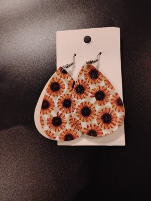 Faux Leather Dangle Earrings (new) DRAWN SUNFLOWERS W/ STEM #12