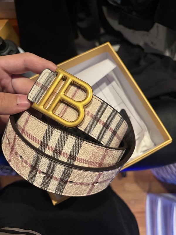Burberry Men’s Dress Belt Size 38Beige Check 1.5" Gold Logo Buckle
