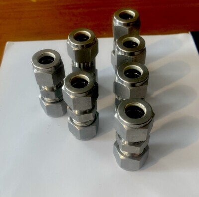 Lot of 17pc Swagelok Stainless Steel Union Fitting, 3/8'' OD Tube, SS-600-6