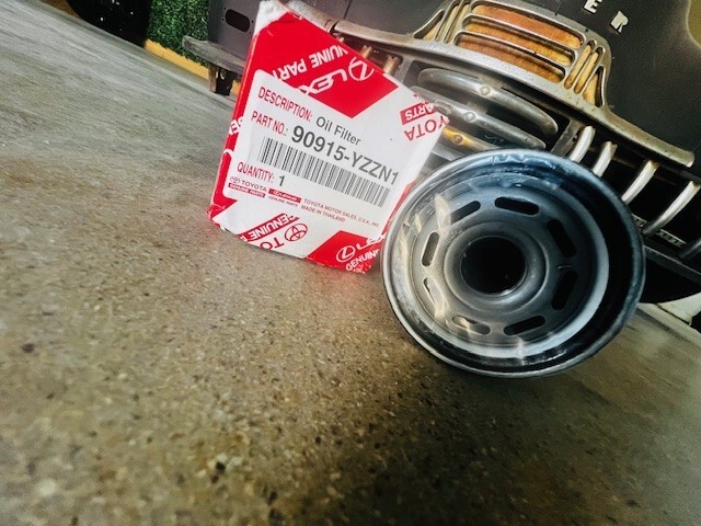 Toyota OEM Engine Oil Filter 90915-YZZF2 / N1 Factory Various