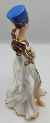 Nefertiti by Martin Evans Porcelain Figurine Egyptian Sculpture Danbury Mint M3 - Picture 6 of 13