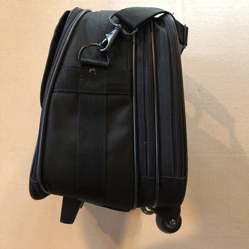Hardly Used Icon Rolling Business Carryon Case Luggage, Aviator Bag, Carry-on - Picture 6 of 15