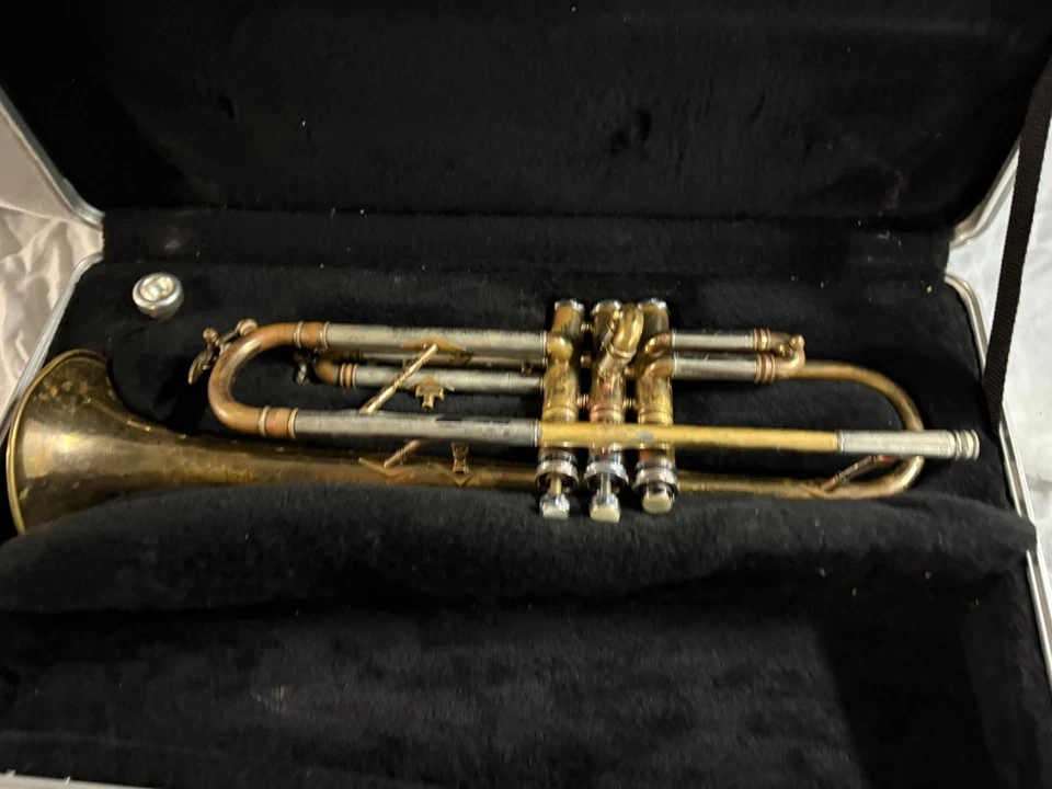 BOQUILLA TROMPETA BUESCHER WARNER HOLTON AÑOS 20 SIN PROBAR Foto 2 de 4