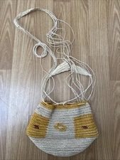 Guahibo bag hand-woven by members of the Colombian indigenous tribe NEW