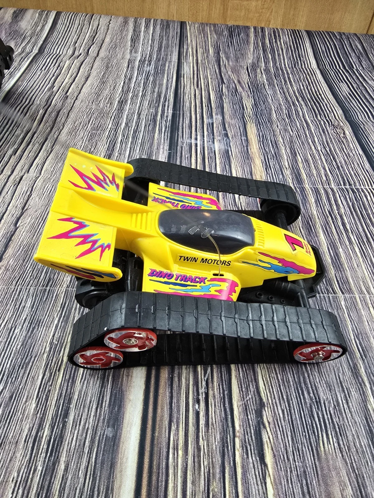 radio-shack vintage rc dino track car somente peças lidás 
