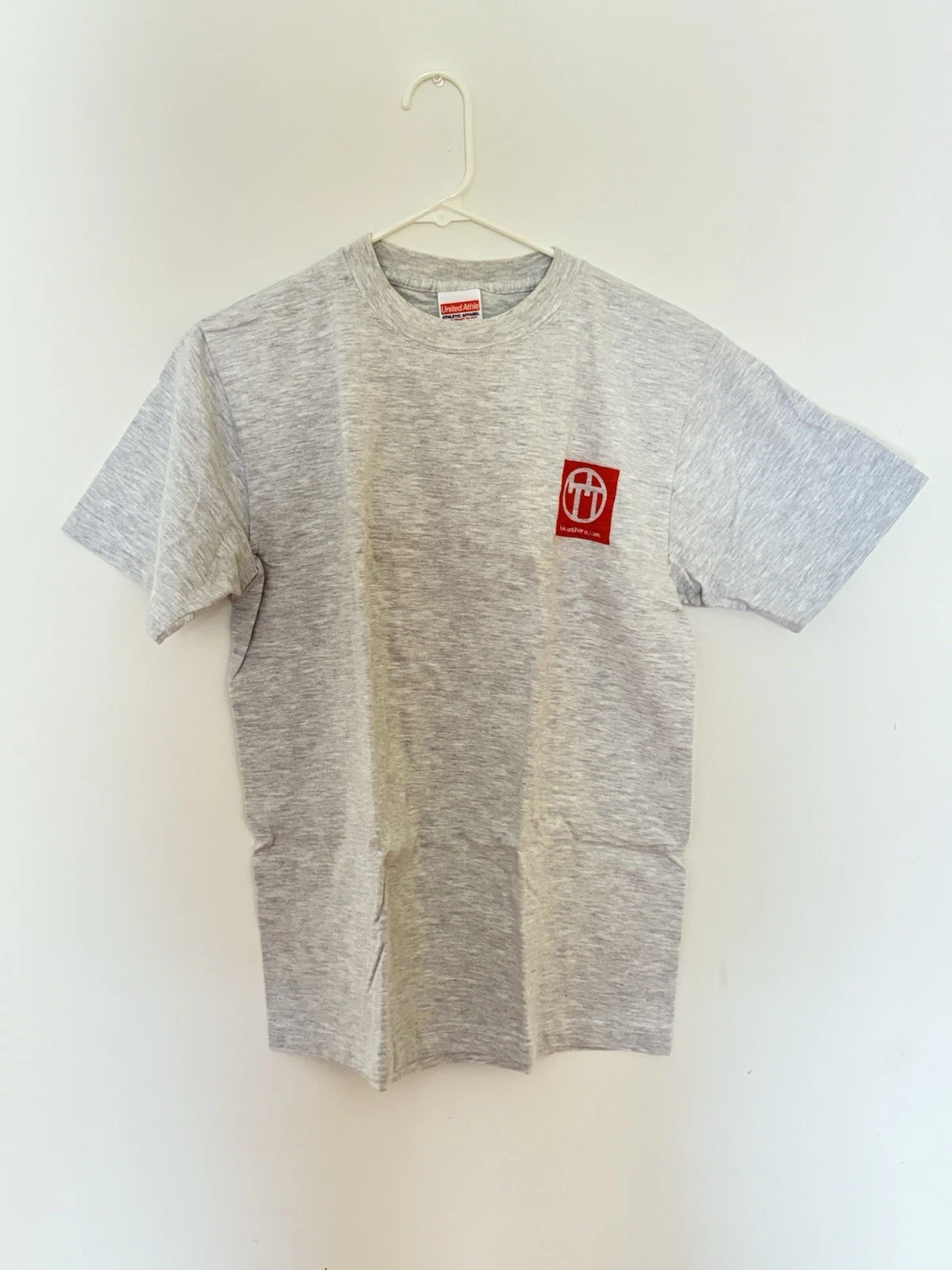 Hikoshiro T-Shirts Mens Size M Cotton Blend Gray Graphic Orange Oyster Fishing