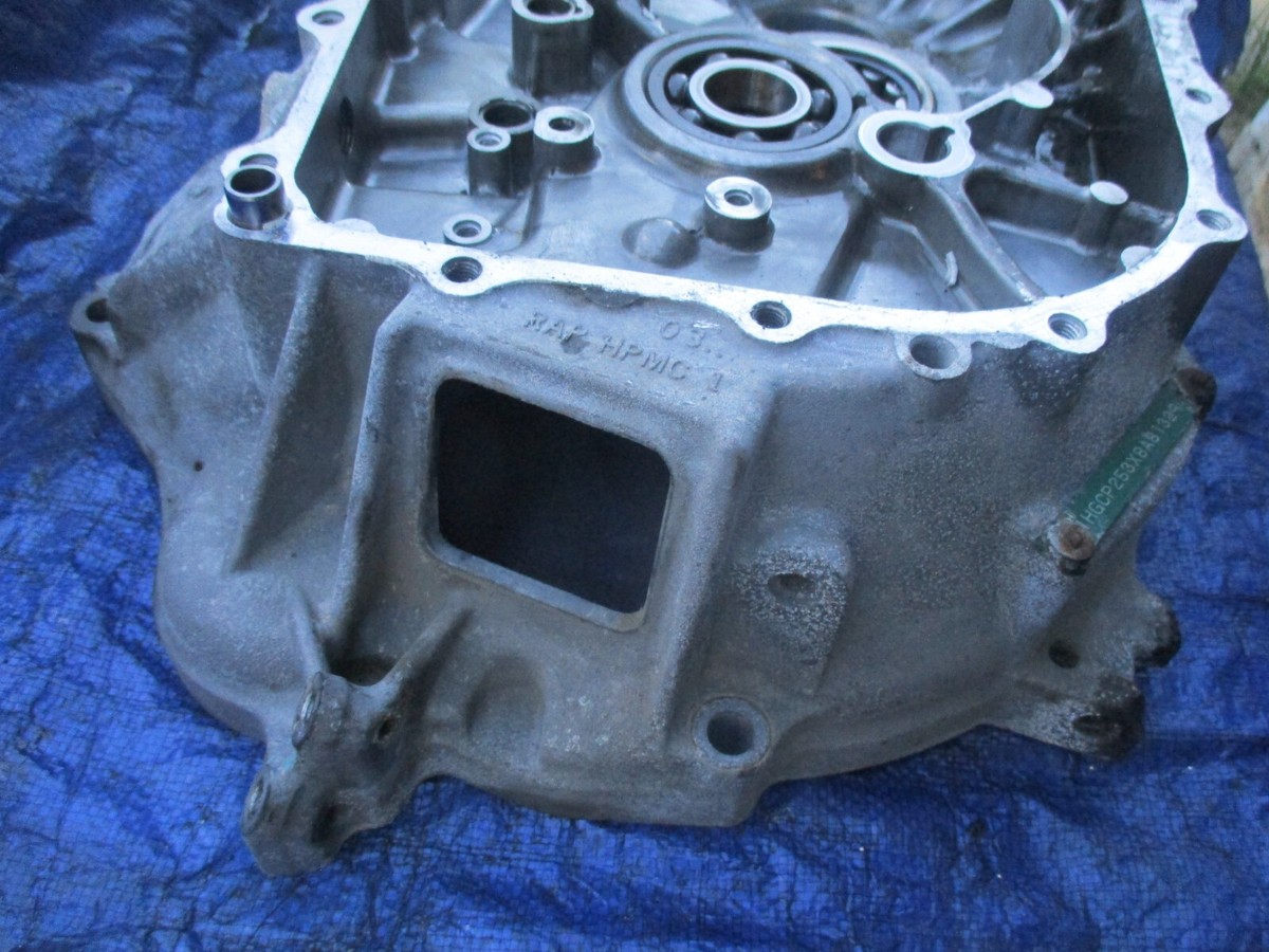 HONDA純正　サイドマウント（ミッション側） 中古品 2008 Honda Accord K24A8 manual transmission inner casing OEM 5