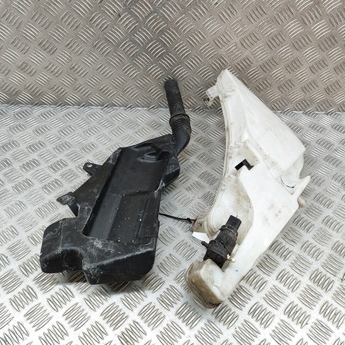 2017 Audi A6 C7 4G8955451K LHD 27765685 Front Windshield Washer Tank - Picture 2 of 7